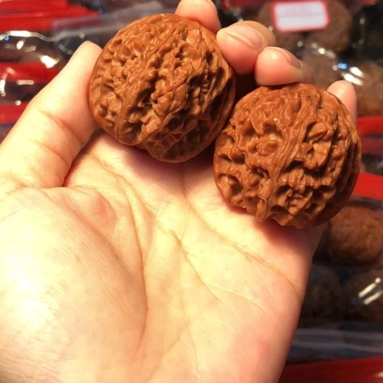 文玩核桃吊坠苹果38