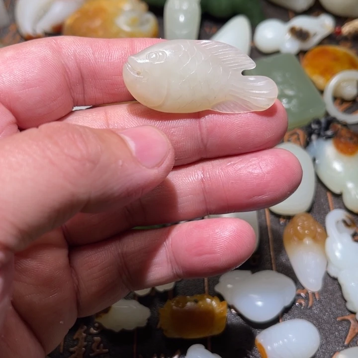 和田玉未镶嵌吊坠(不含链)