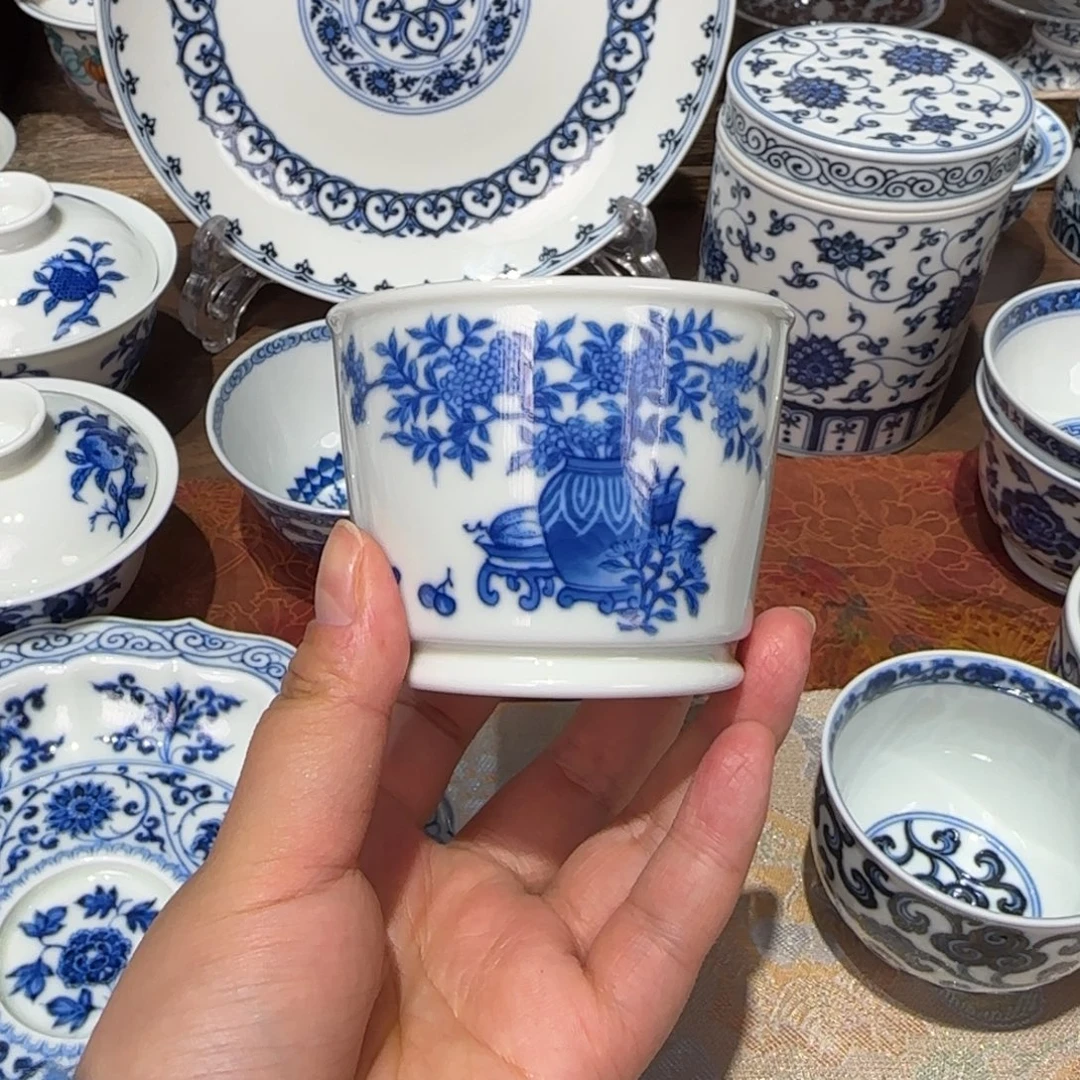 镇坤堂 瑕清供图杯杯