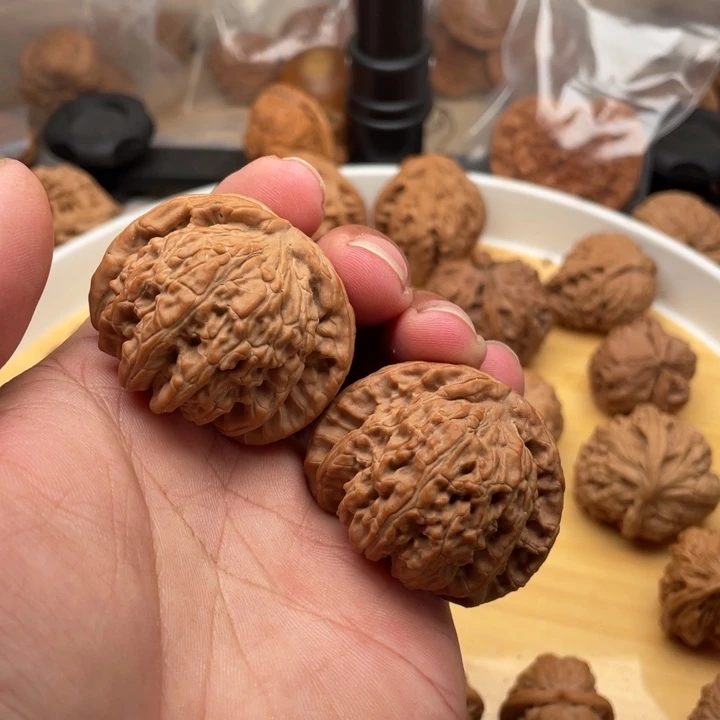 文玩核桃把件力***.文玩核桃手把件