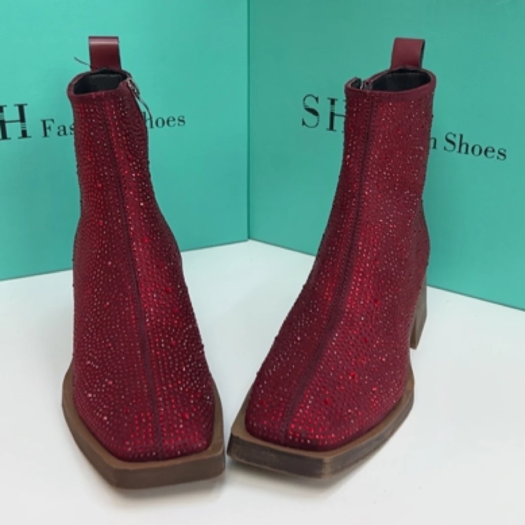 新款女鞋子  888