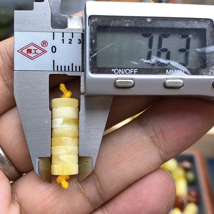 琥珀裸石未镶嵌15号7.6左右隔片微瑕