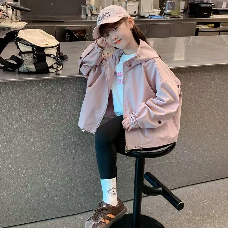 女童外套春秋季2025新款初春童装洋气儿童连帽上衣女孩春装冲锋衣