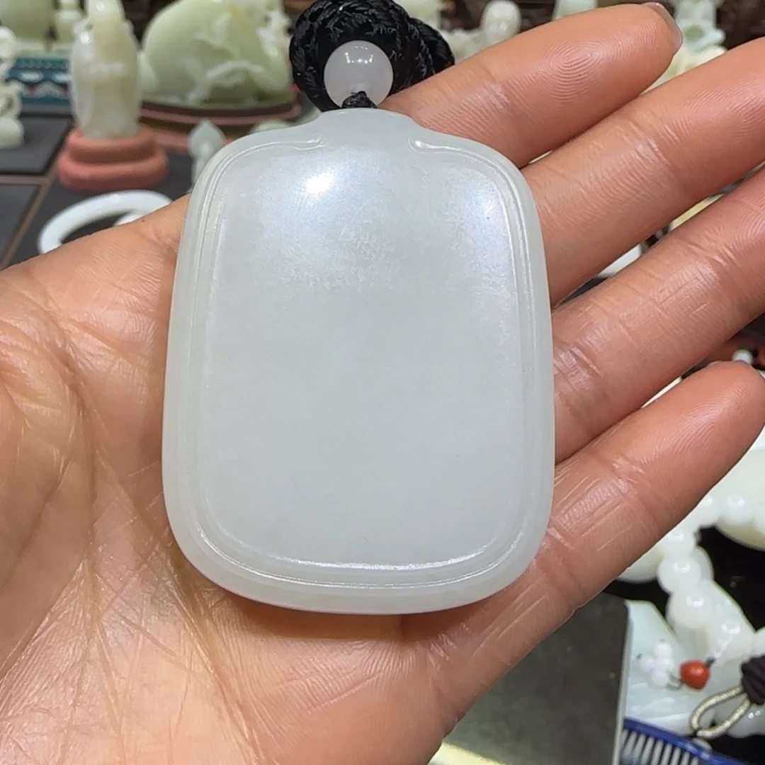 和田玉挂件未镶嵌还***阳