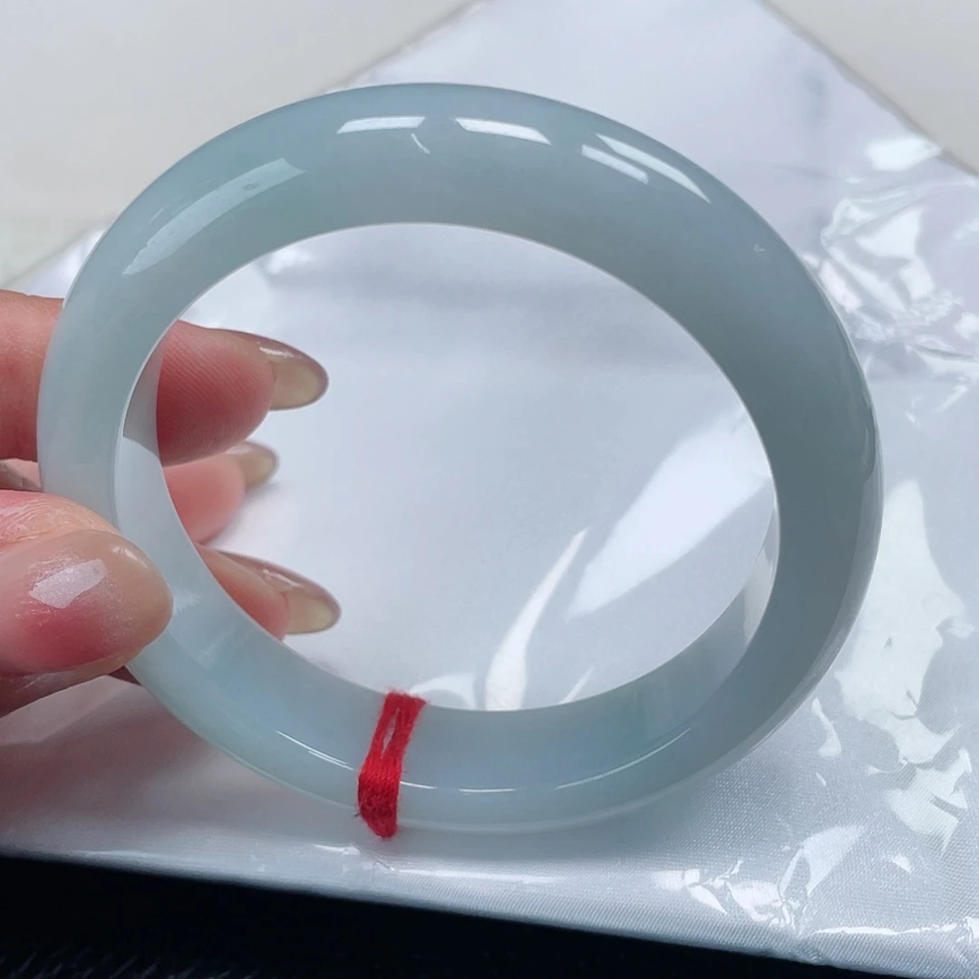 翡翠手镯未镶嵌缅甸翡翠