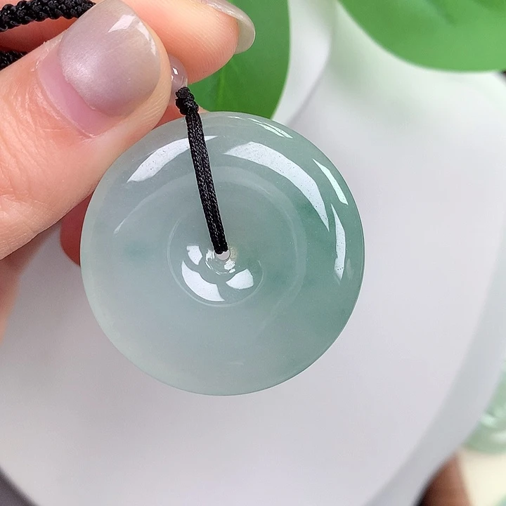 翡翠未镶嵌颈饰67:34.4-5.9