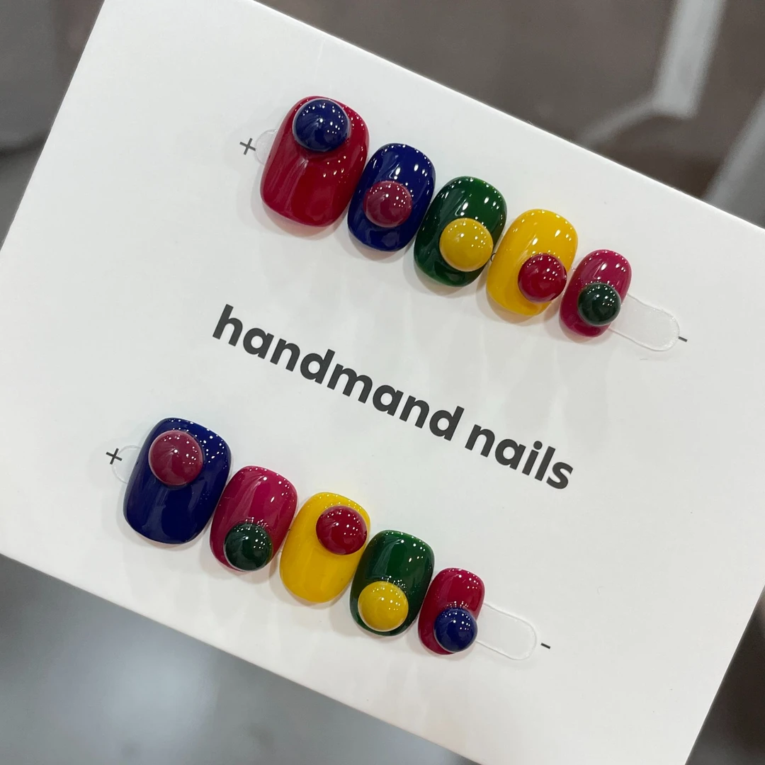 【彩虹糖】纯手工穿戴甲彩色多巴胺M豆小众高级感显白短款美甲