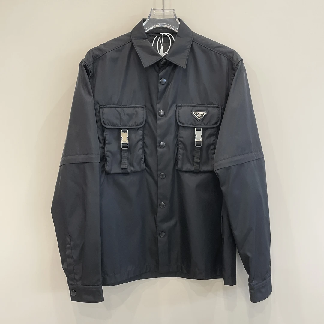 99新 Prada/普拉达 工装长袖夹克袖可拆卸外套 L码 AA00755