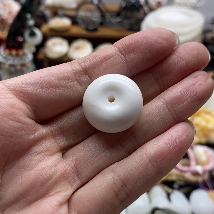 贝壳非金属微瑕白料平安扣