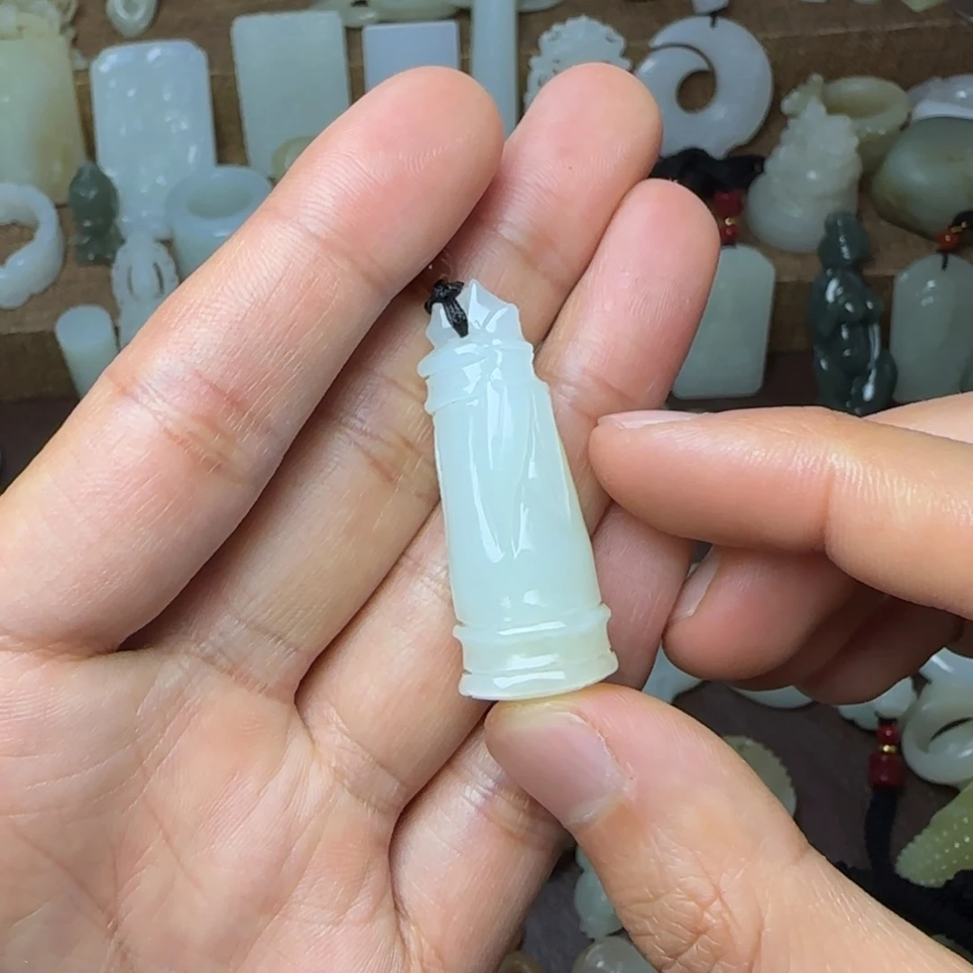 和田玉挂件未镶嵌