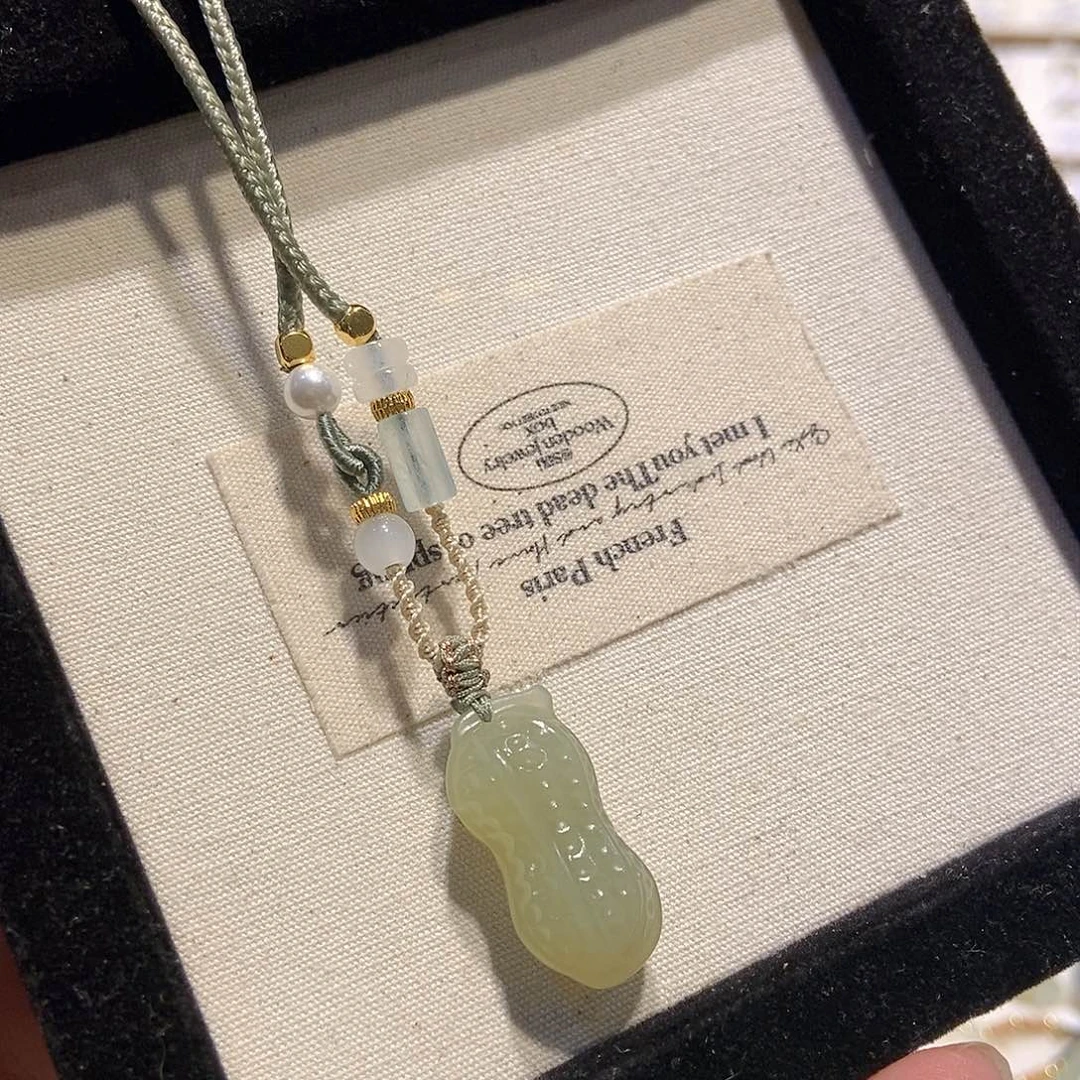 颈饰未镶嵌和田玉小*心