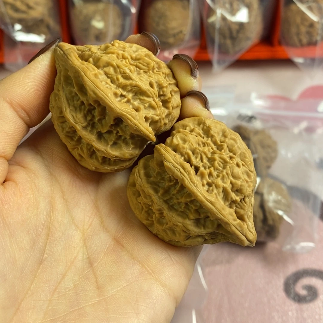 文玩核桃吊坠41火焰马蹄98