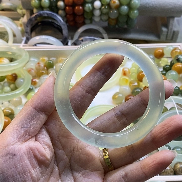 未镶嵌蛇纹石玉手镯小*童