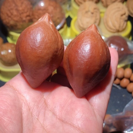 文玩核桃把件小鸟橄榄