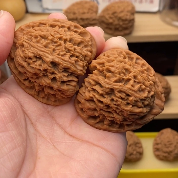 吊坠文玩核桃?*哥大三角45尺