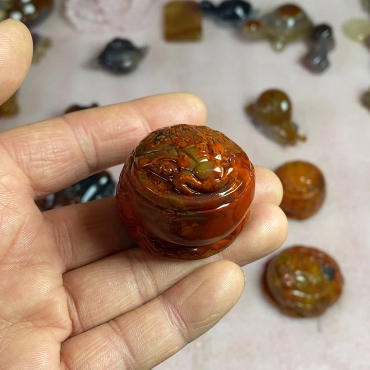 彤***彤玛瑙/玉髓未镶嵌珠宝奇石