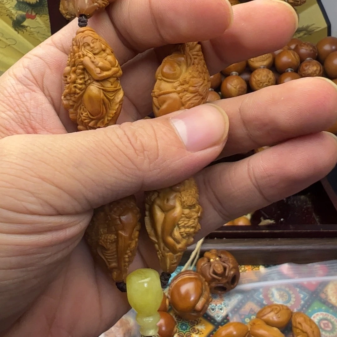 橄榄核手串/手链爱丽丝美女