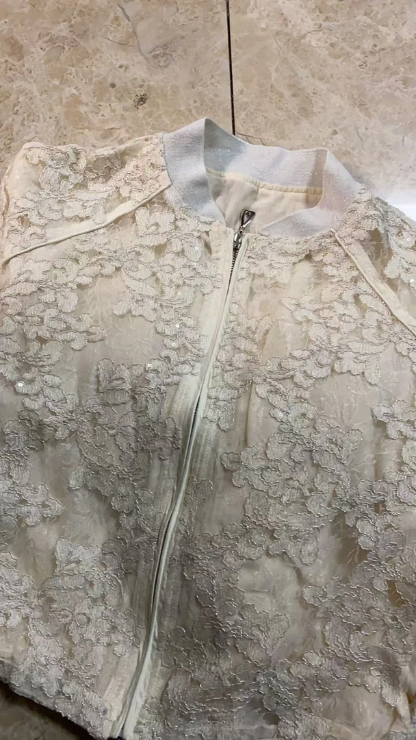 06门口时尚 棒球服