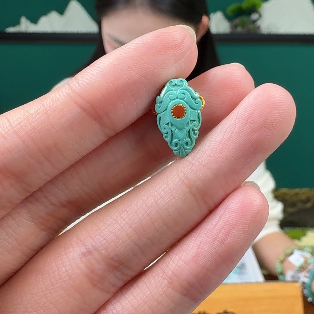 绿松石未镶嵌珠宝奇石