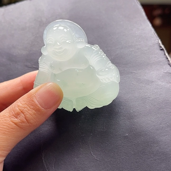 良***霄石英质玉未镶嵌颈饰