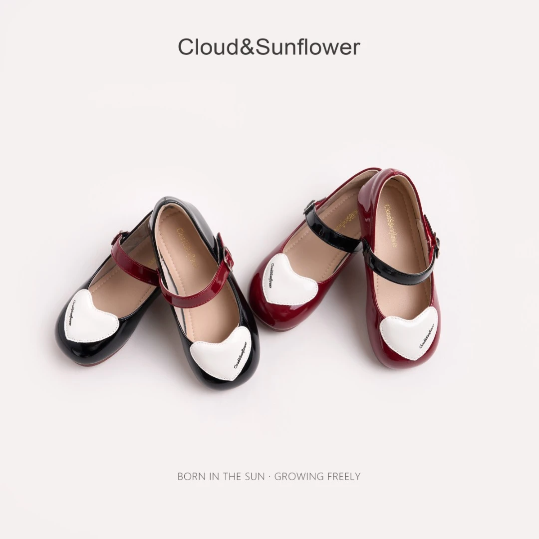 【云朵小葵】女童夏季新款软底防滑透气爱心公主风休闲皮鞋单鞋2993