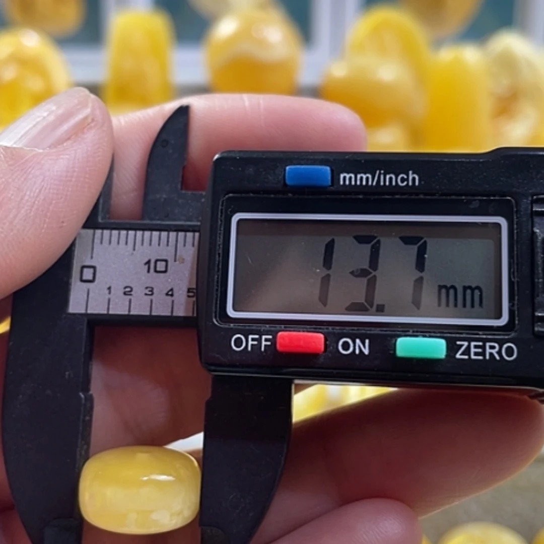 【闪购商品】琥珀裸石未镶嵌15车