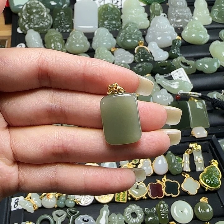 颈饰银S925镶嵌和田玉