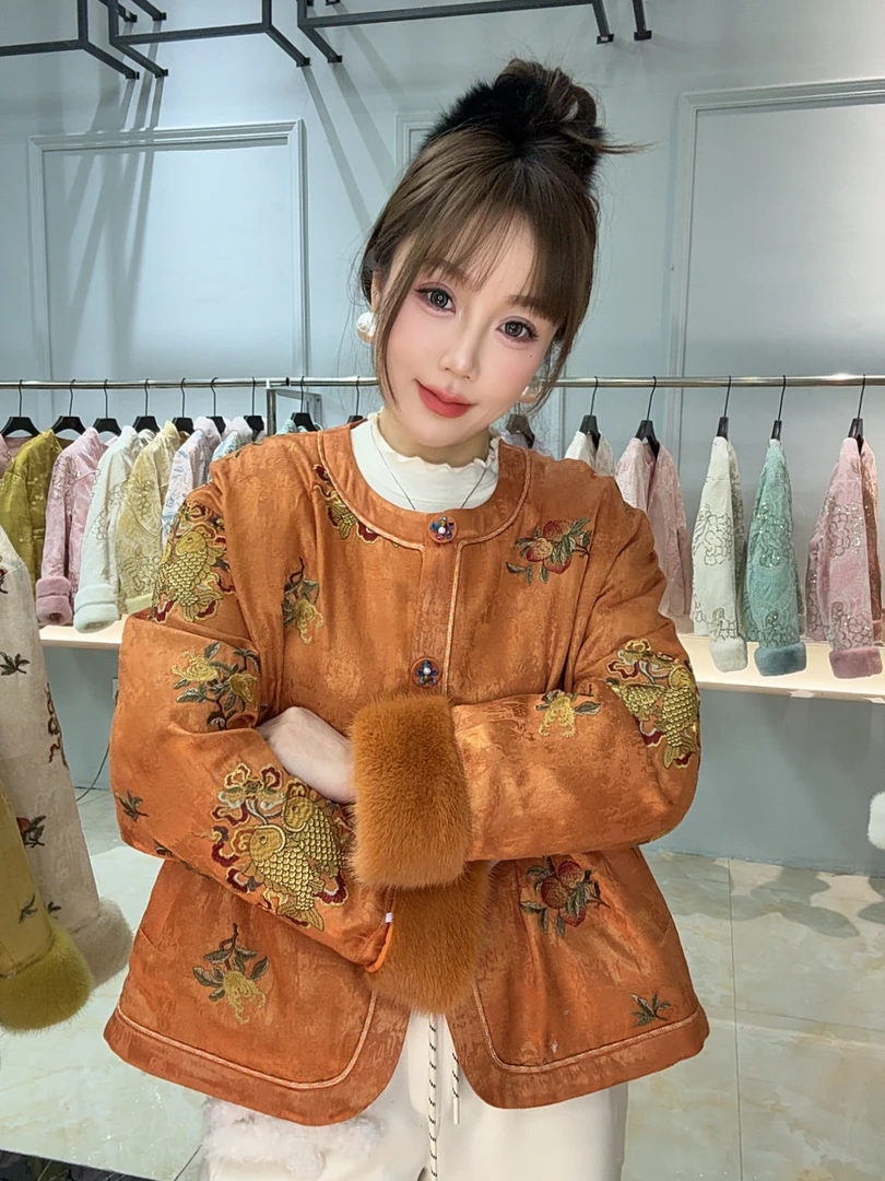 JDJ洁哥2025新款国风鹅绒水貂重工刺绣羽绒外套25858-2