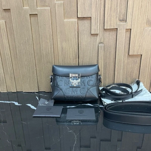 未使用/MCM/包包/市场价6900/250223CZ0033