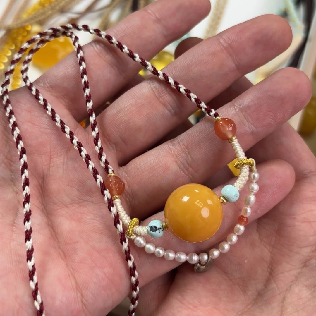 蜜蜡未镶嵌裸石锁骨