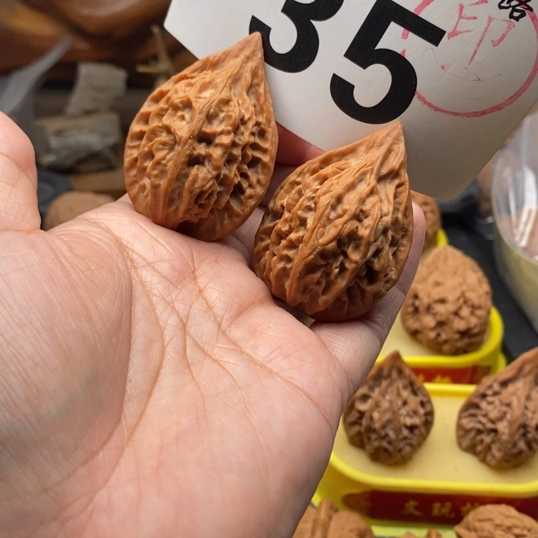 把件文玩核桃36全品红缨枪