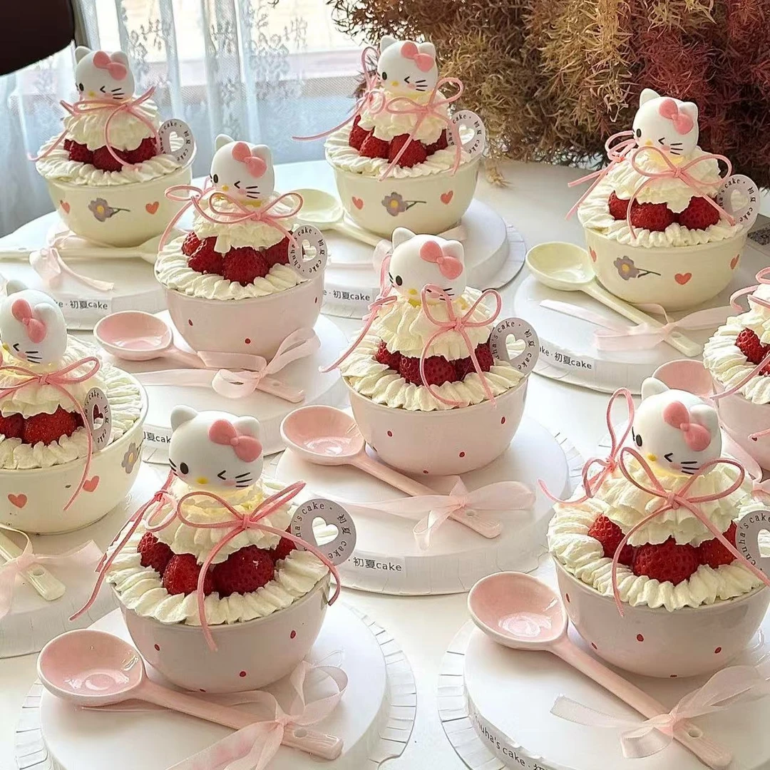 【批发/现货】粉草莓蛋糕米饭碗家用少女心陶瓷釉下彩吃饭碗可爱碗