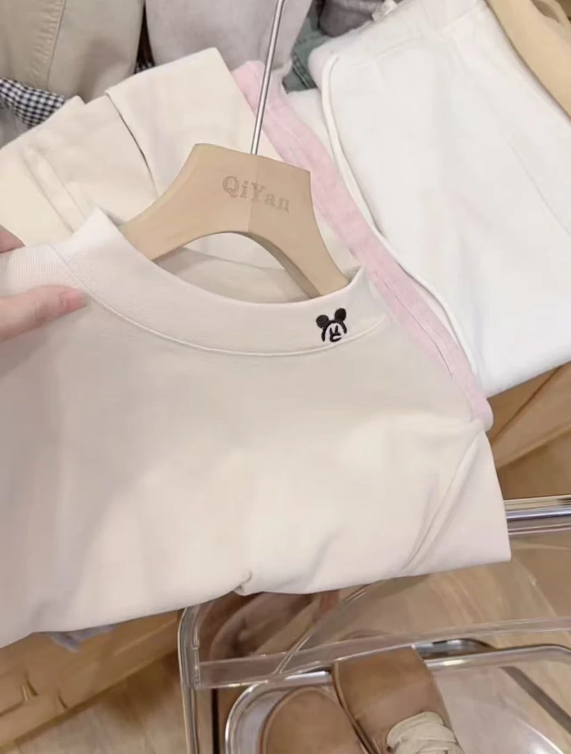 七言家巨好看！秋冬#慕斯绒米奇半高领软糯打底衫@