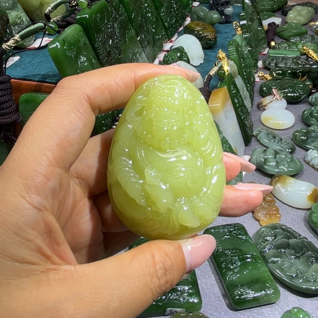 和田玉未镶嵌颈饰