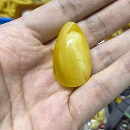 未镶嵌蜜蜡裸石吊坠