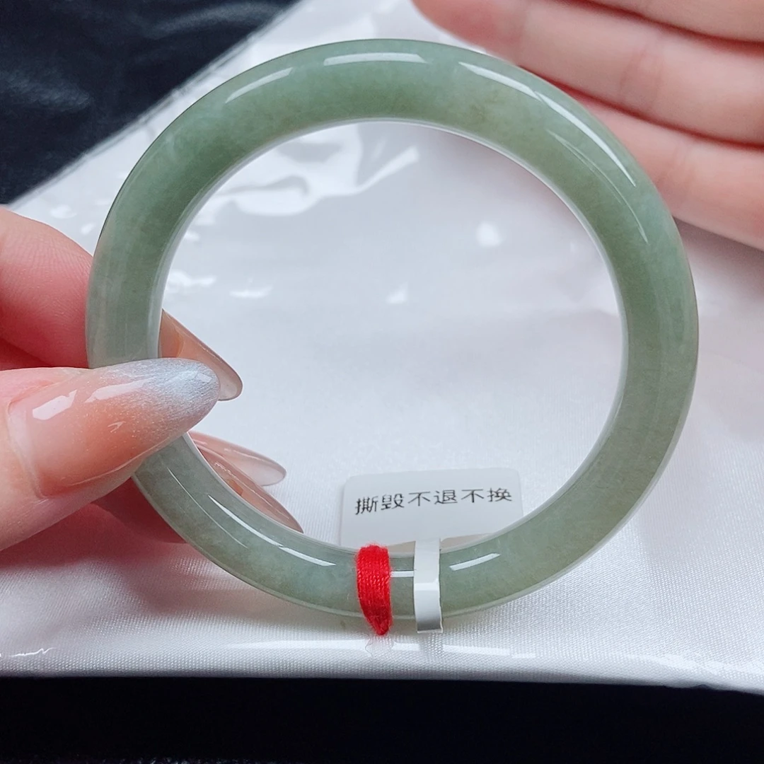 未镶嵌手镯翡翠圆条湖水绿