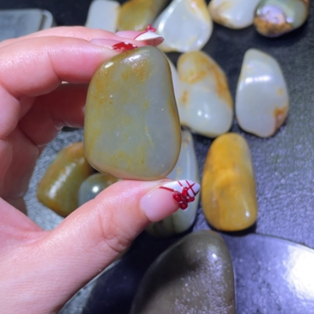 【闪购商品】颈饰未镶嵌和田玉