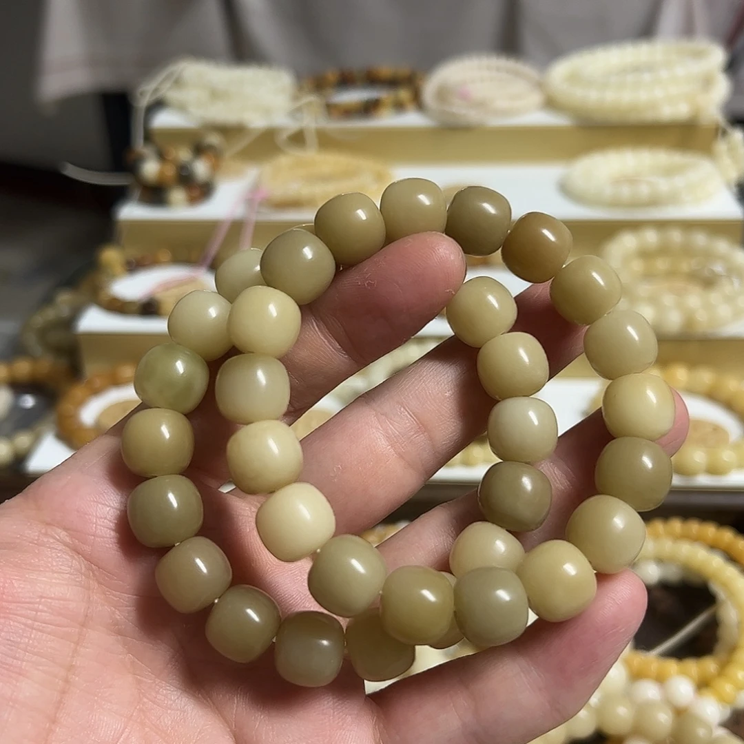 五***咪吊坠菩提根/象牙果13×12老料砂纸干磨手持双圈