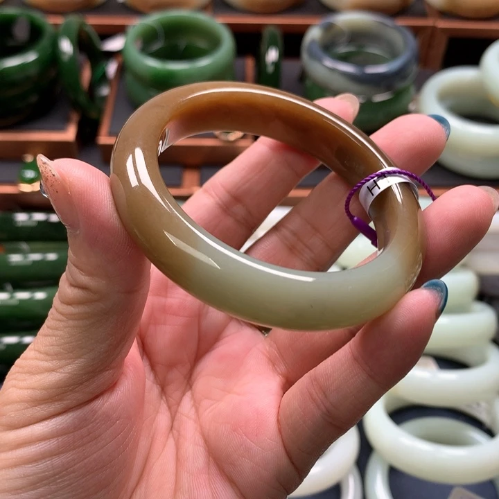 【闪购商品】未镶嵌手镯和田玉26