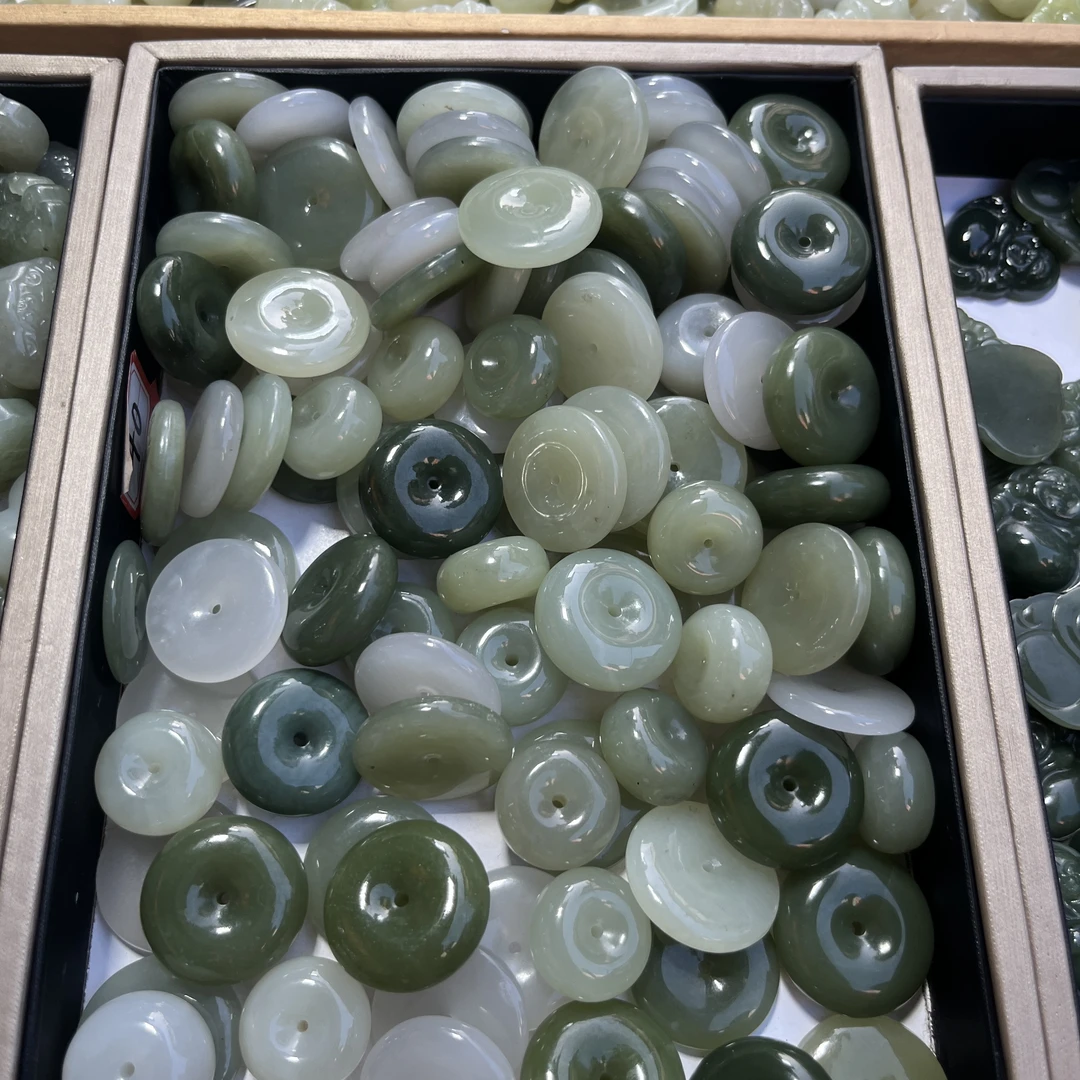 和田玉吊坠 多样性发货 拍一发一