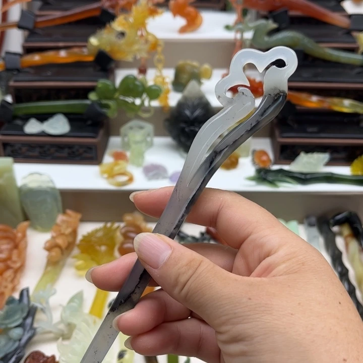 蛇纹石玉未镶嵌岫玉发簪