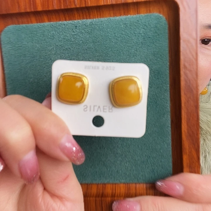 蜜蜡银S925镶嵌耳饰耳钉