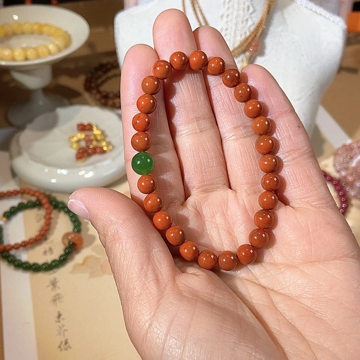 和田玉（糖玉）颈饰未镶嵌