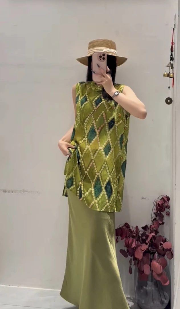 欧洲站2025年夏款新款提花人丝香云纱新中式时尚印花减龄上衣