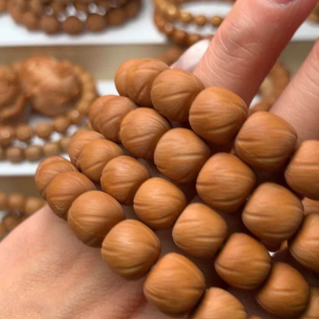 【闪购商品】猴头核桃吊坠刀痕云锦10