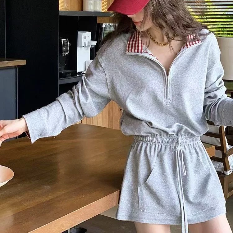 【Z】502/930886/129-9   街头甜酷感格纹撞色拼接休闲连衣裙