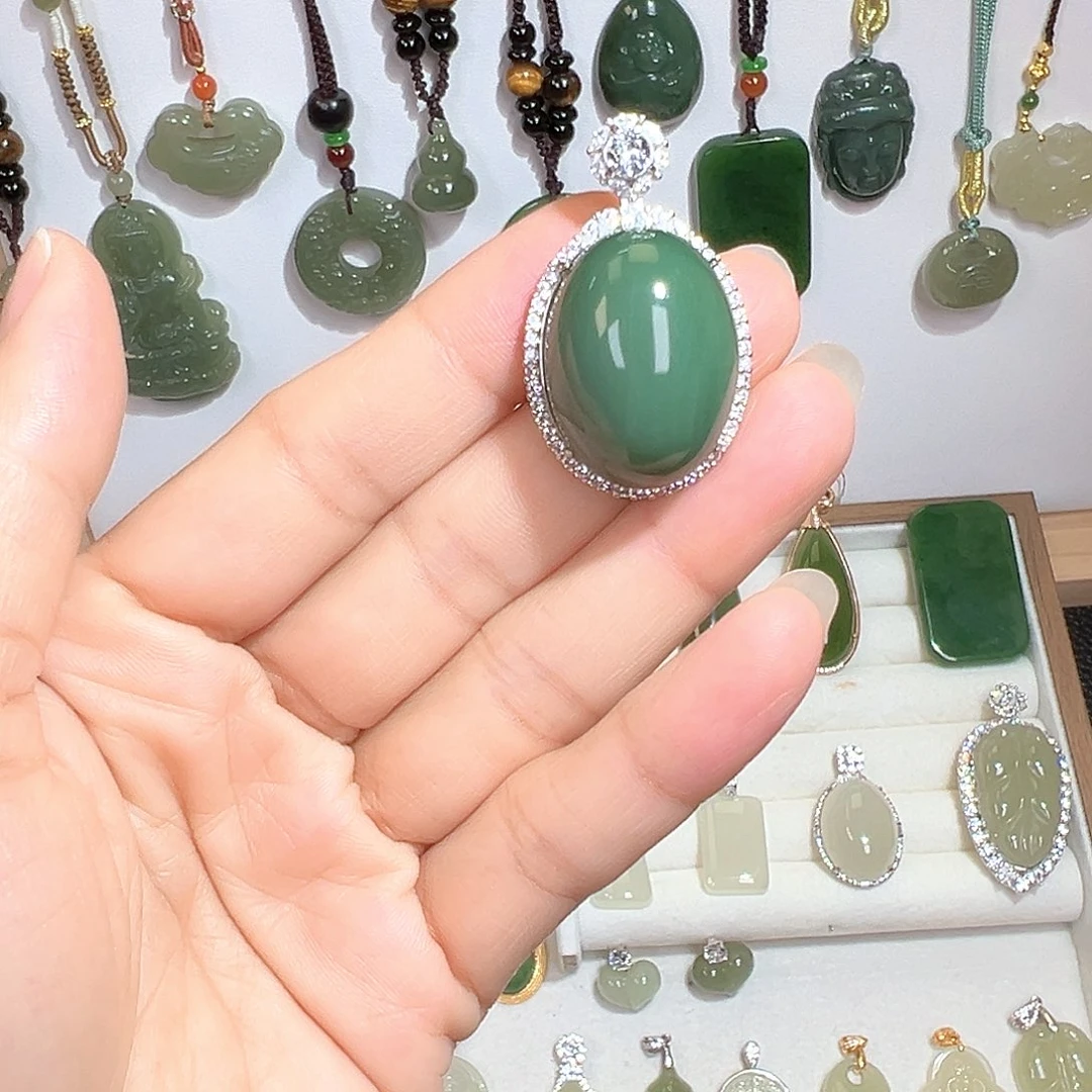 颈饰银S925镶嵌和田玉
