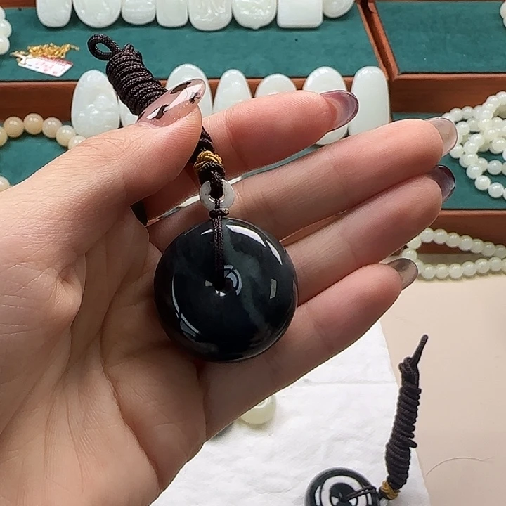 和田玉（糖玉）未镶嵌颈饰