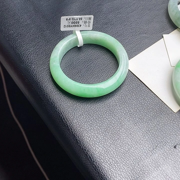 未镶嵌手镯翡翠55圈口