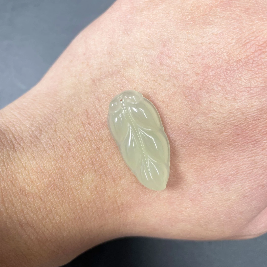 和田玉女士金枝玉叶吊坠首饰时尚气质（多样性发其一）